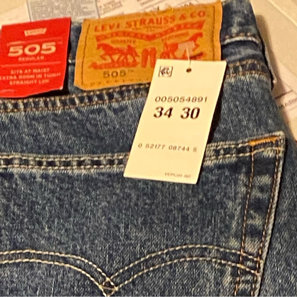 Brand new Levi 505 jeans with tags